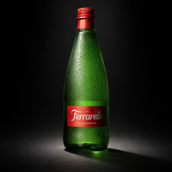 Италианска газирана вода Ferrarelle